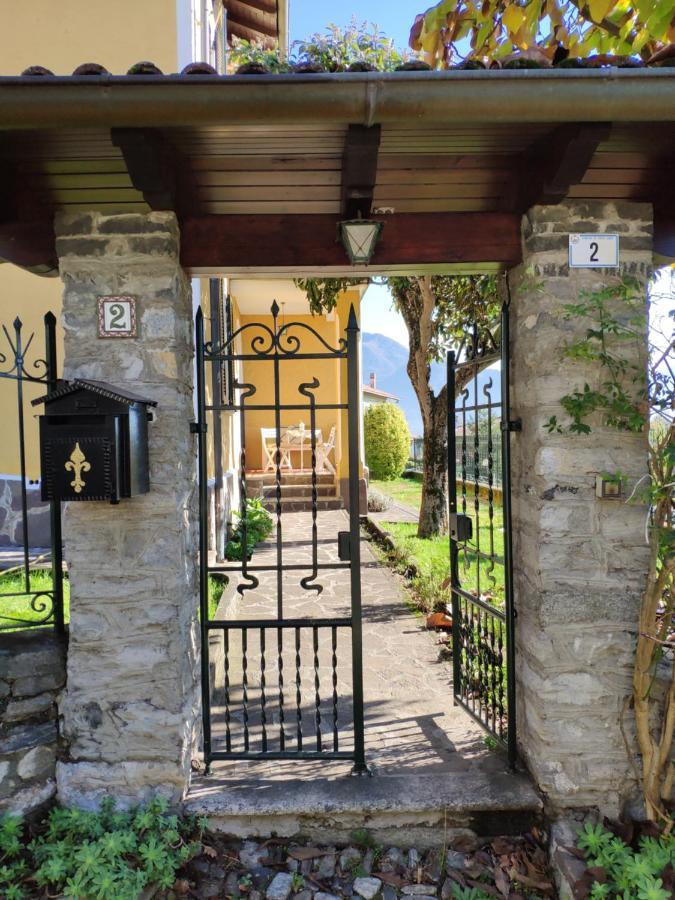Casa Gialla Gera Lario Extérieur photo