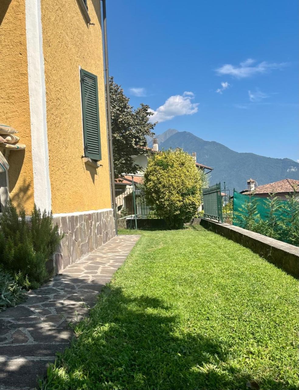 Casa Gialla Gera Lario Extérieur photo