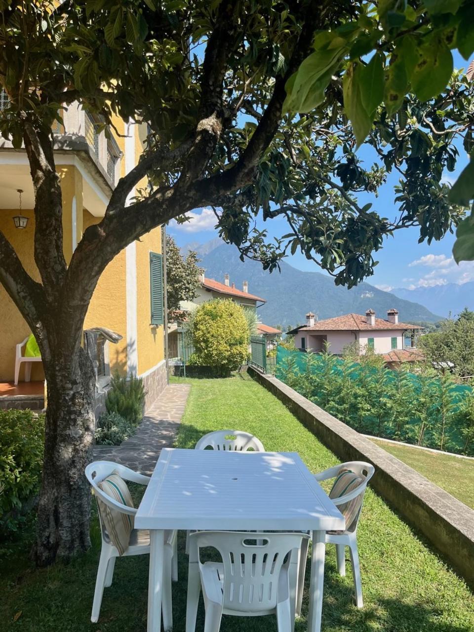 Casa Gialla Gera Lario Extérieur photo