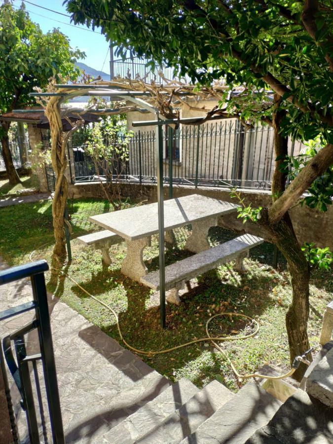 Casa Gialla Gera Lario Extérieur photo